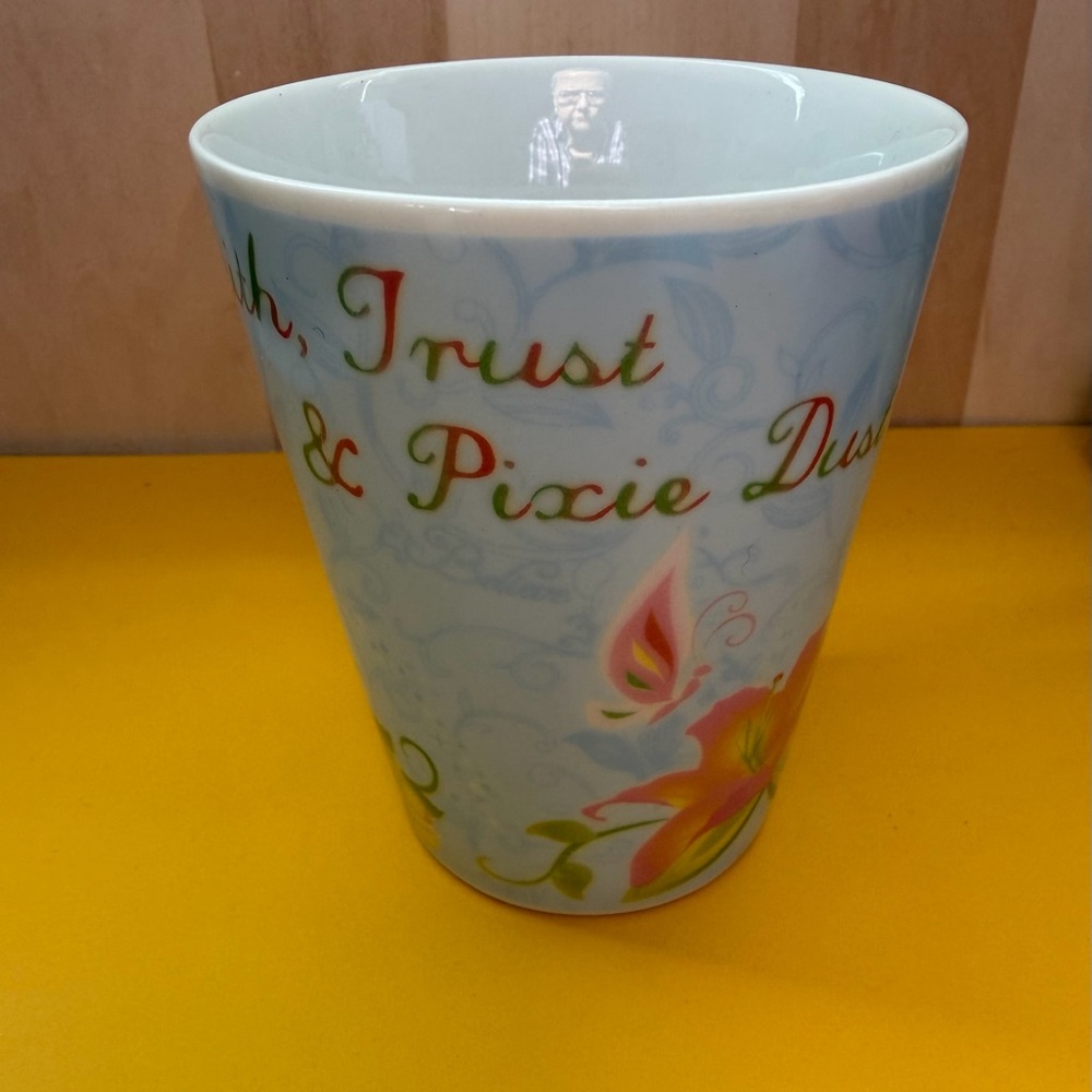 Disney Tinkerbell Mug “Faith, Trust and Pixie Dust” - Picture 3 of 7